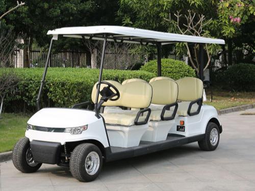 6座高爾夫球車